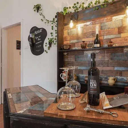 & Art - San Francesco - Center ***** Apartment