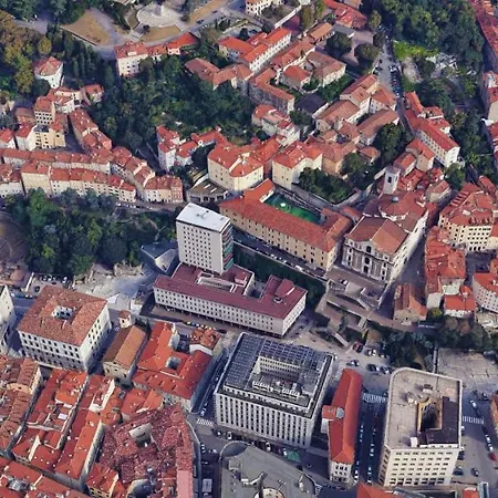 & Art - San Francesco - Center ***** Trieste